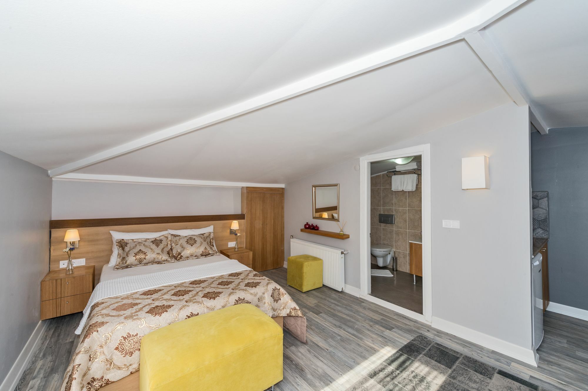 Cirrus Suites Tomtom Стамбул Екстер'єр фото